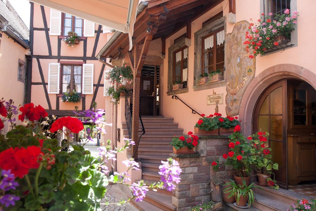 La Griffe à Foin au Restaurant raisin D'or Acomodação com café da manhã Mittelbergheim Exterior foto